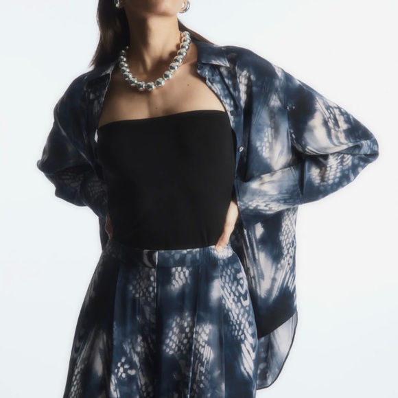 COS Silk Long Sleeve Button Up Shirt Blouse Printed Blue White Small NWT 8 - Picture 13 of 14